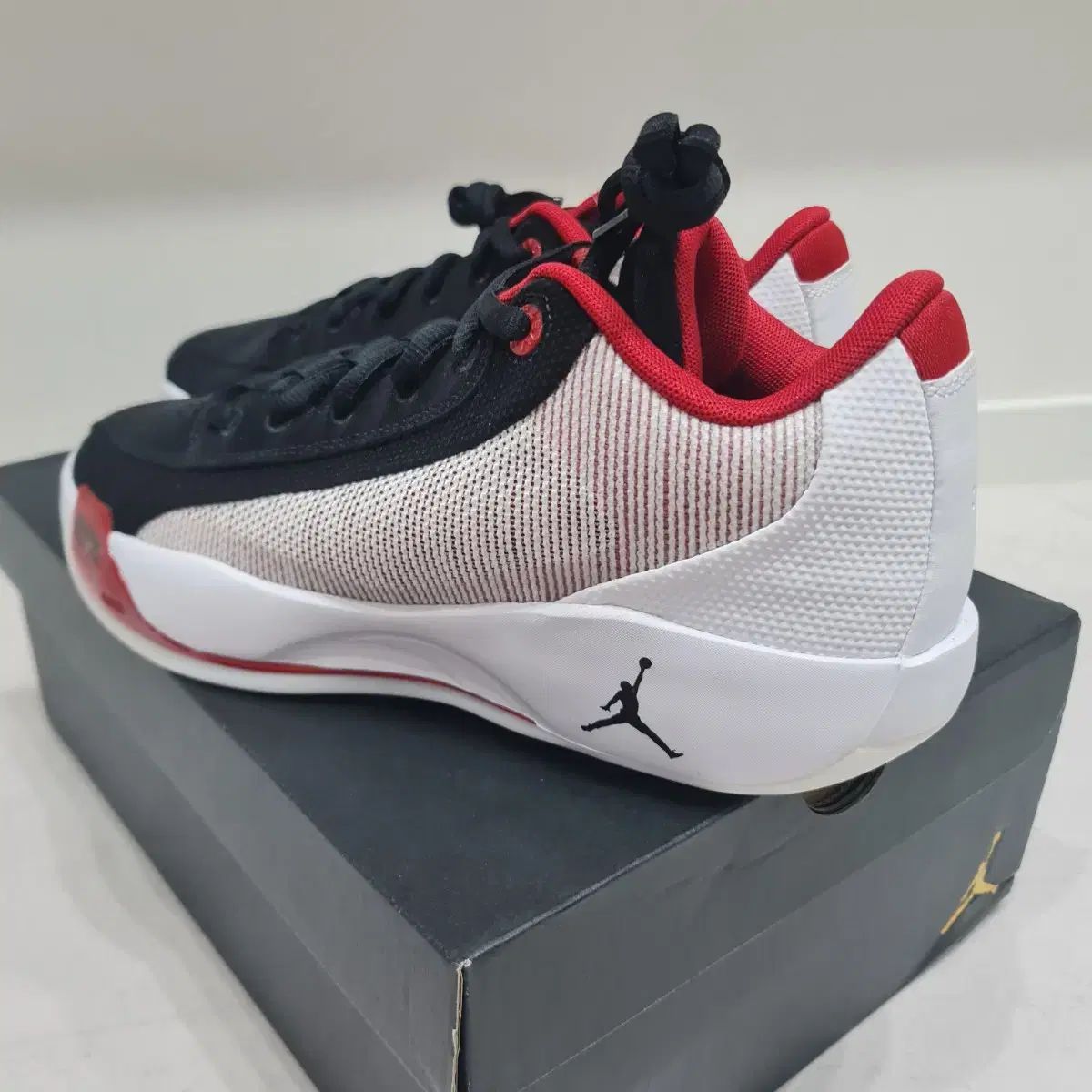 ジョーダン ルカ77 ブラッドライン 280