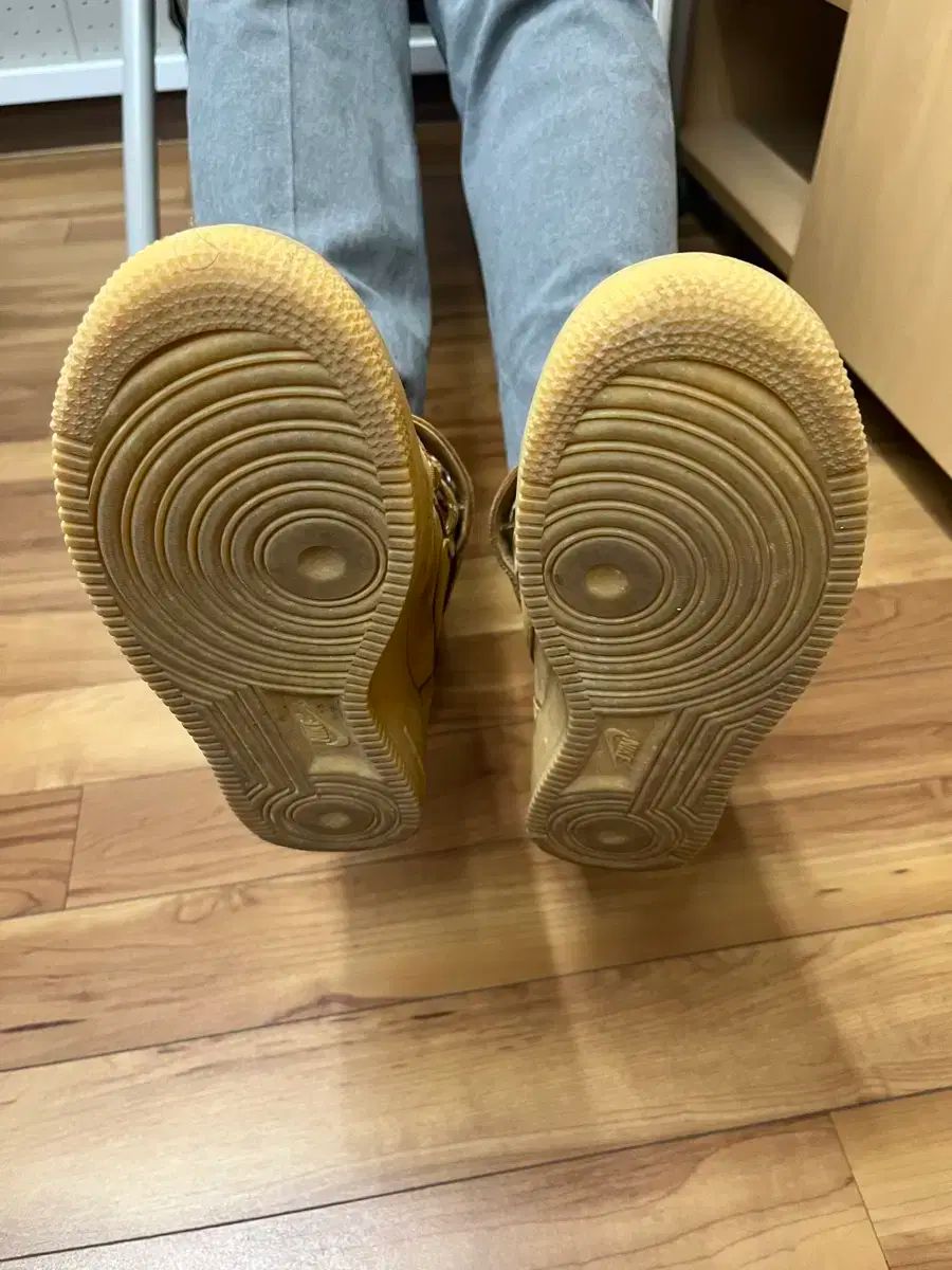 ブラウン ミッド