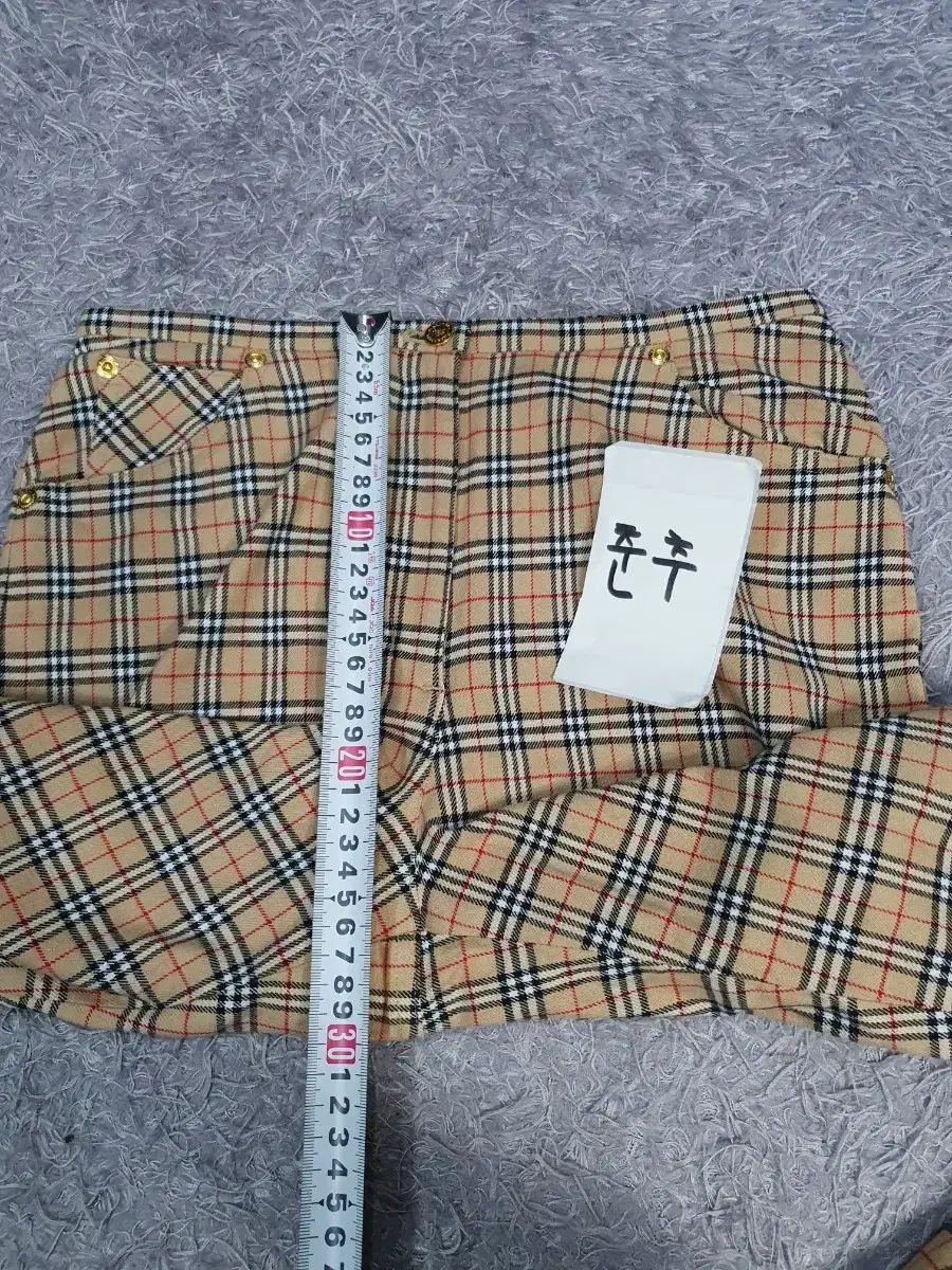 バーバリー ズボン