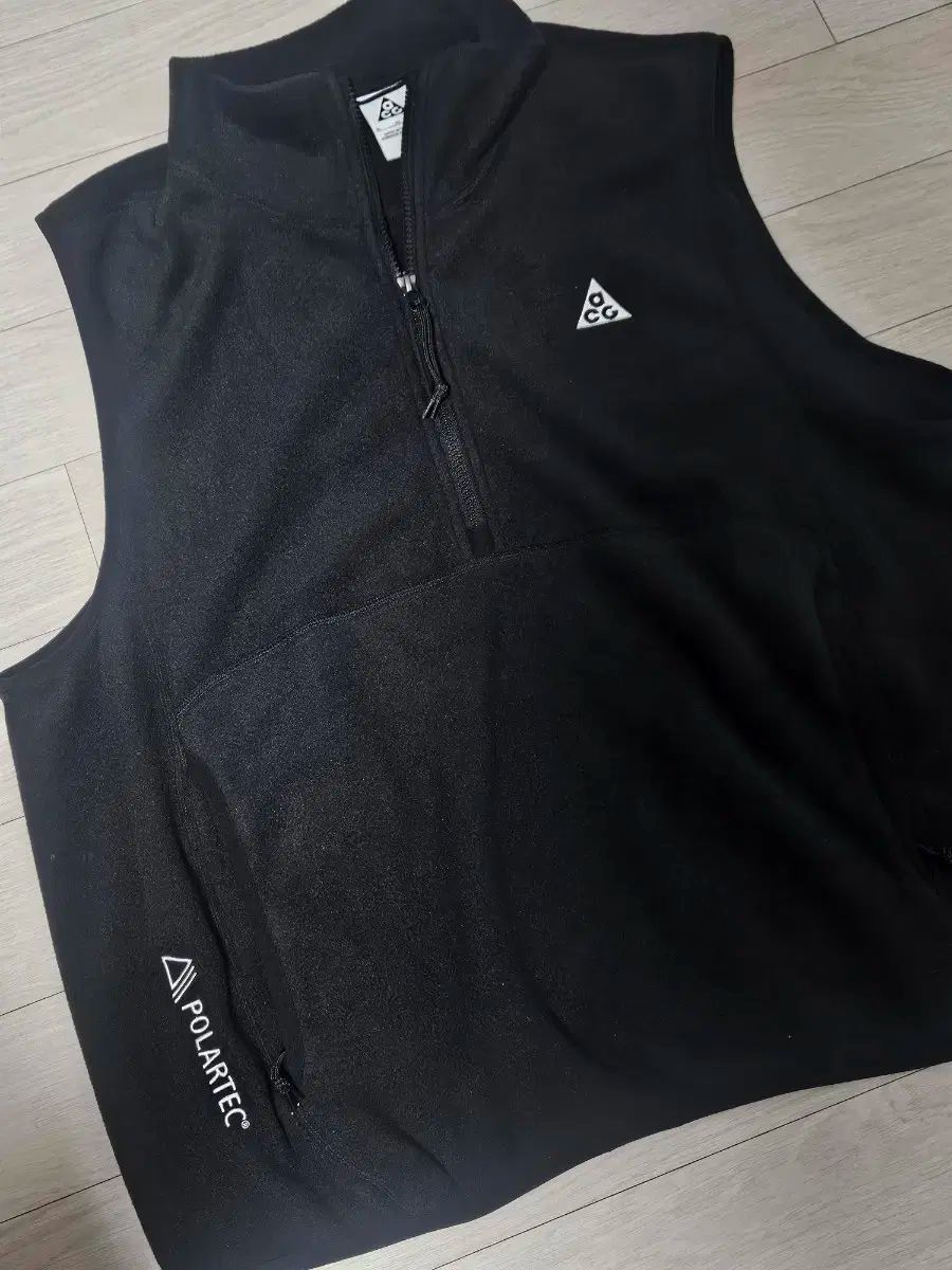 ナイキ ACG ユーリフトツリー ベスト ブラック XL