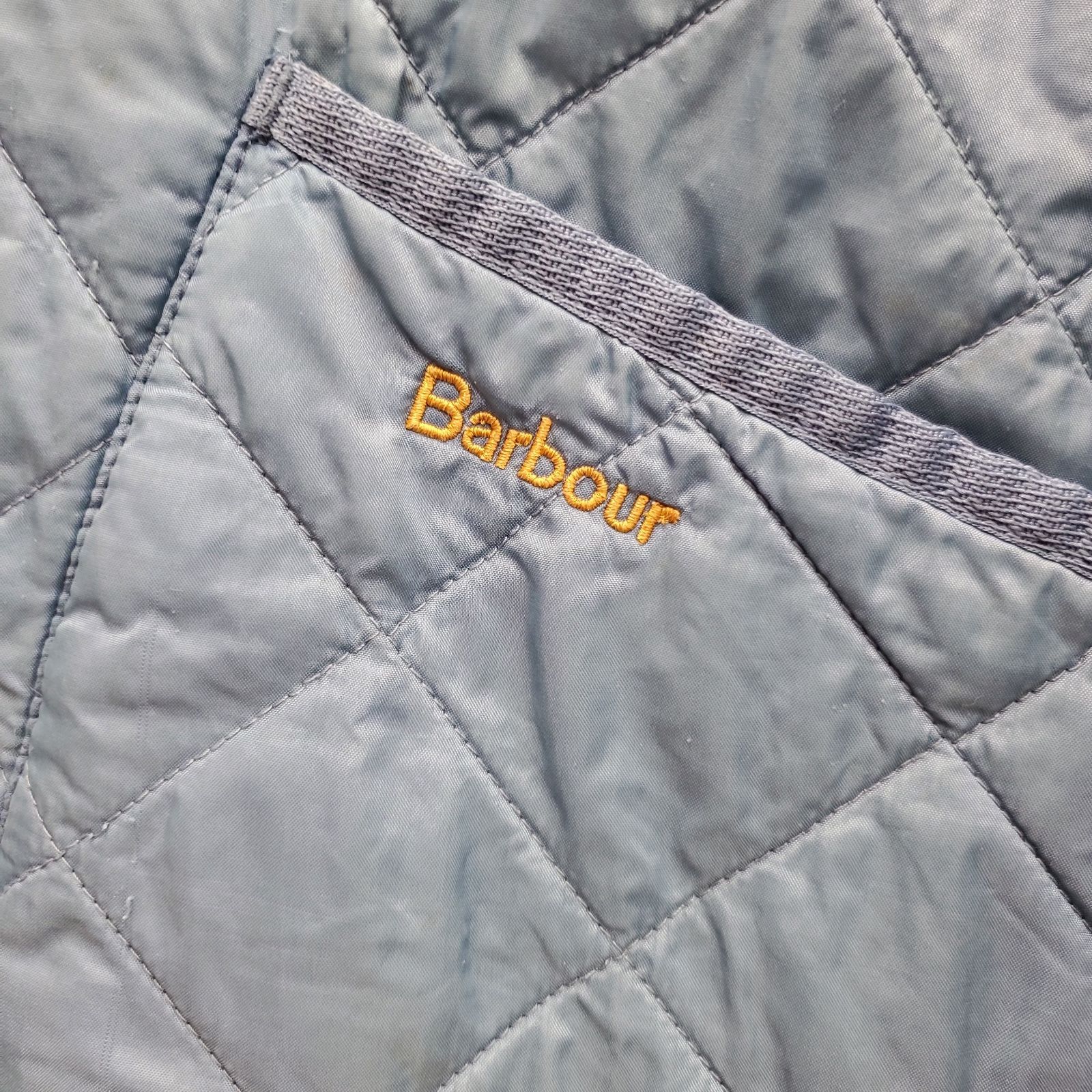 HB44☆バブアー☆キルティングジャケット☆襟元コーデュロイ☆刺繍ロゴ