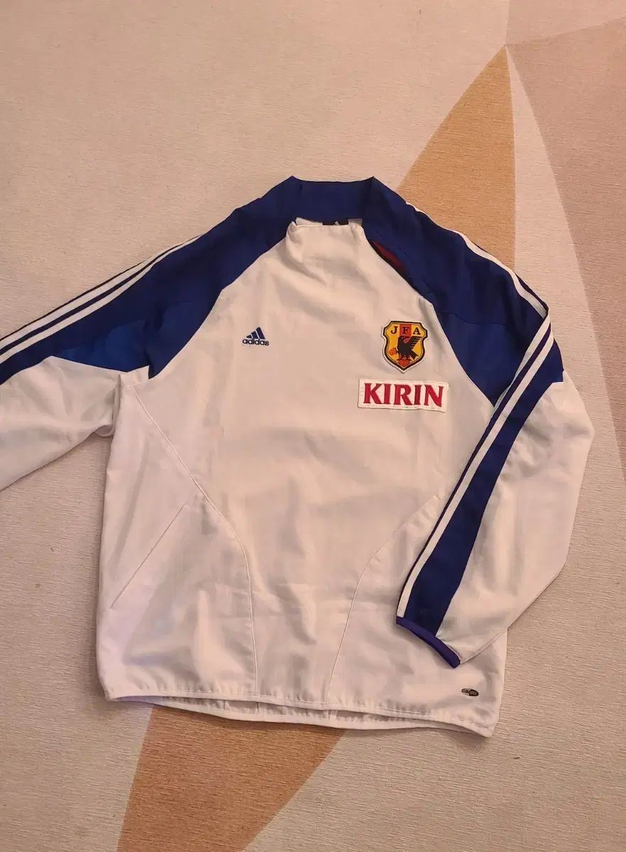 日本 サッカー 韓国国家代表 トレーナー ONE UP