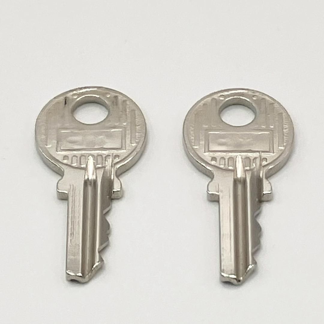 【美品】エルメス　カデナ　鍵　クロシェットセット 良品☆エルメス カデナとクロシェットセット 104番 キー2本 保存袋付き
