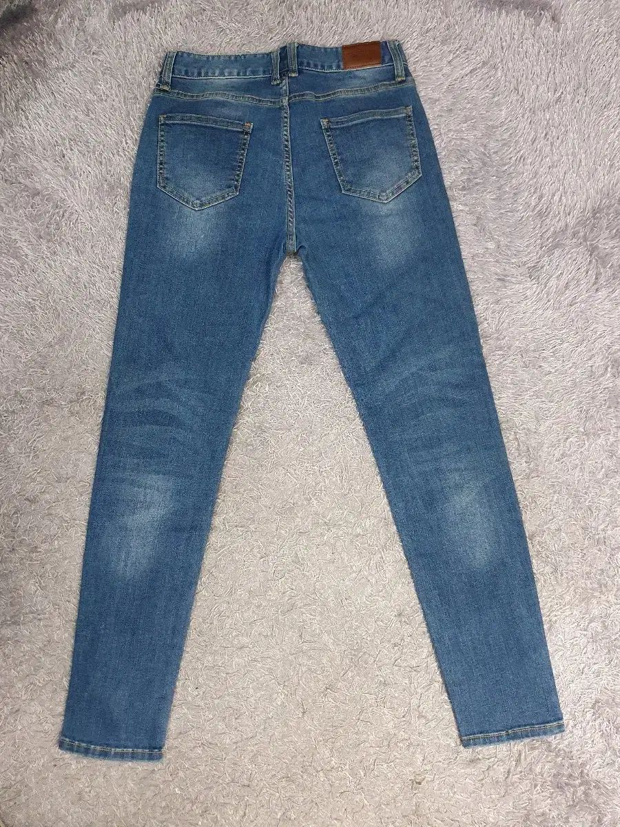 バーバリー デニムパンツ リラックス スキニー デニム 27