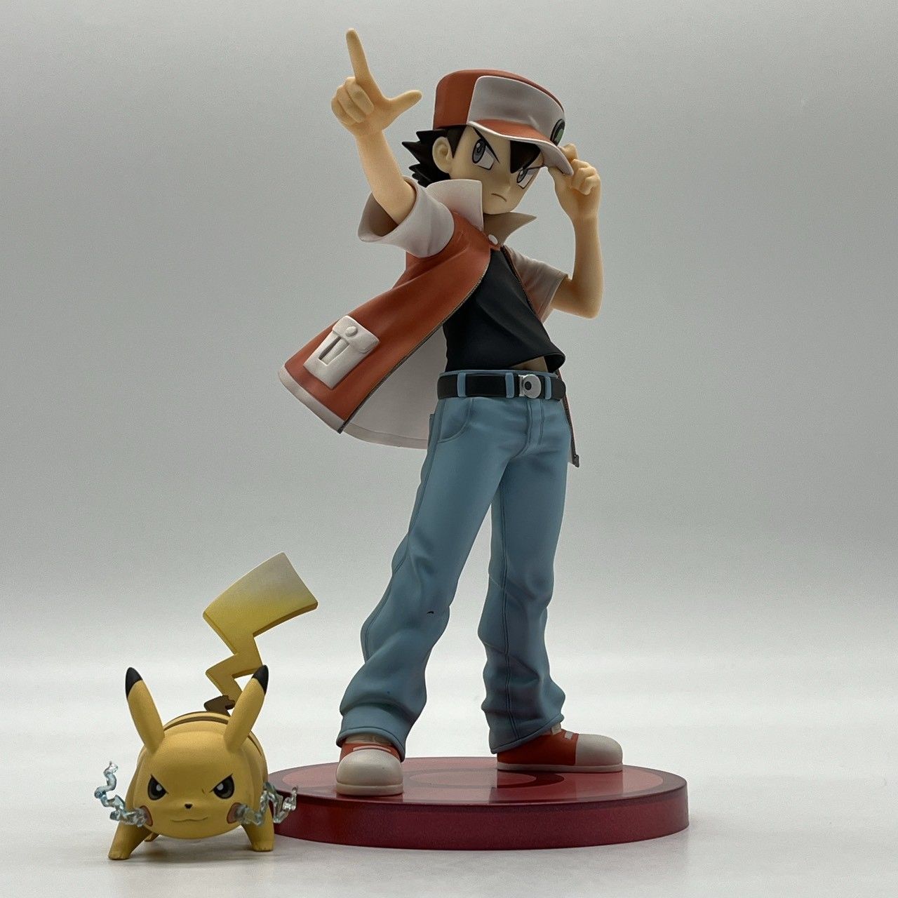 J ARTFX レッド with ポケットモンスター コトブキヤ ピカチュウ 1⁄8 