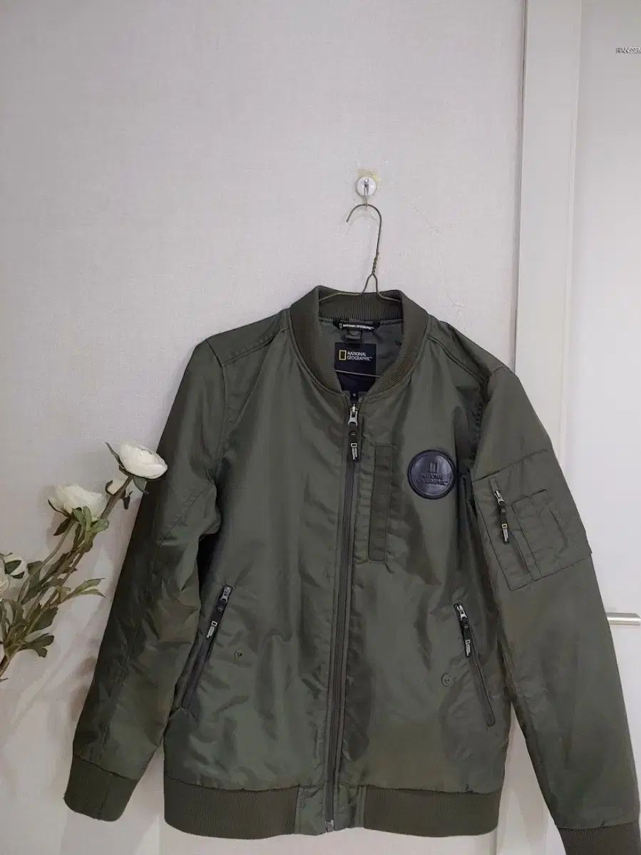 ナショナルジオグラフィック ミリタリー MA-1 パイロットジャンパー