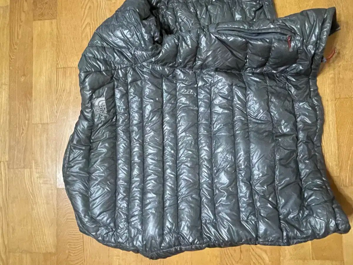THE NORTH FACE 800 パーテックスクォンタム サミットシリーズ 軽量ダウン OLIVEOS_COM_TR