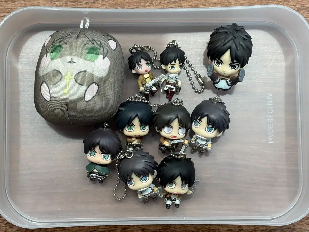 進撃の巨人 エレン KARAコレ ガチャ フィギュア キーホルダー まとめ