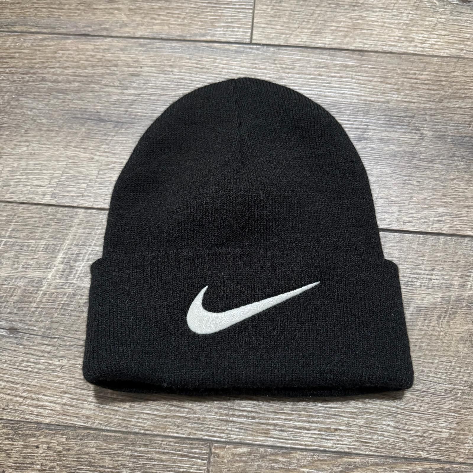 STUSSY × NIKE コラボ 刺繡 ニット帽 帽子 ビーニー ステューシー