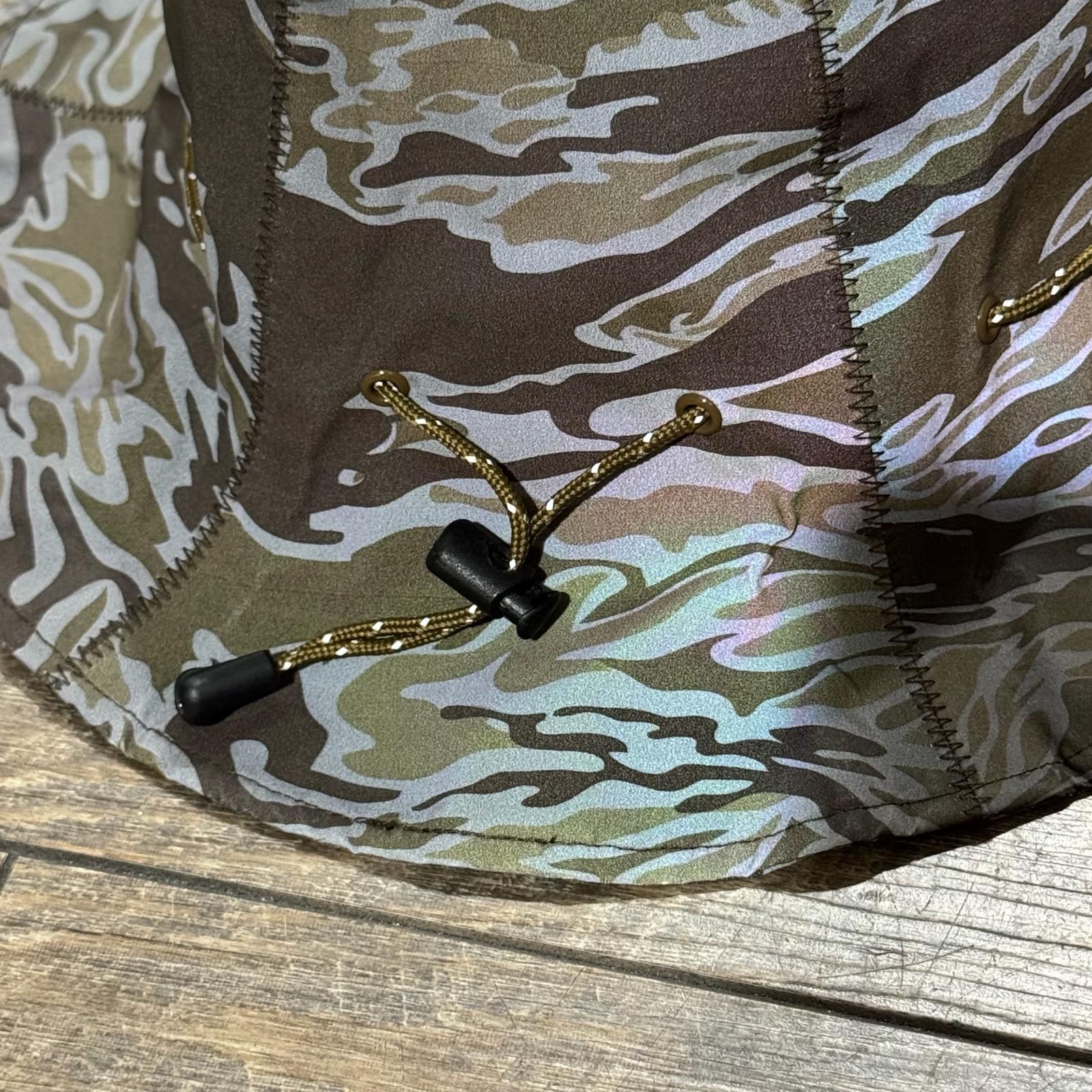 SUPREAME HAT シュプリームTIGER CAMOハット　タイガーカモ 国内正規 参考上代11000円 未使用 Supreme 22AW Tiger Camo Reflective