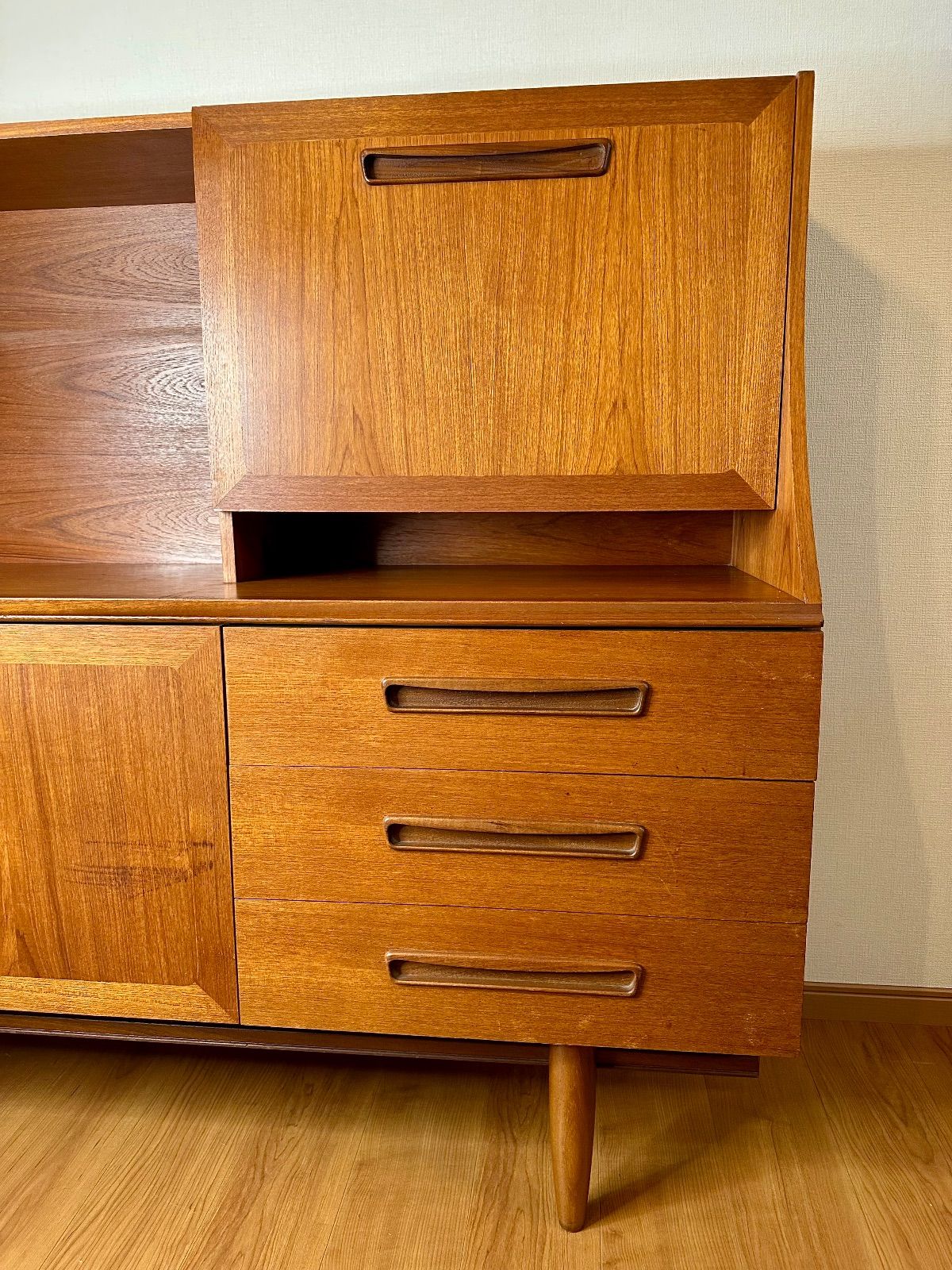 イギリス ヴィンテージ サイドボード ミッドセンチュリー アンティーク