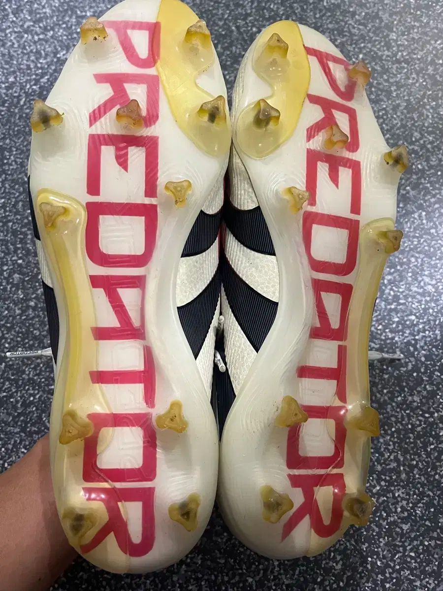 アディダス プレデター エリート FG 28 0 cm