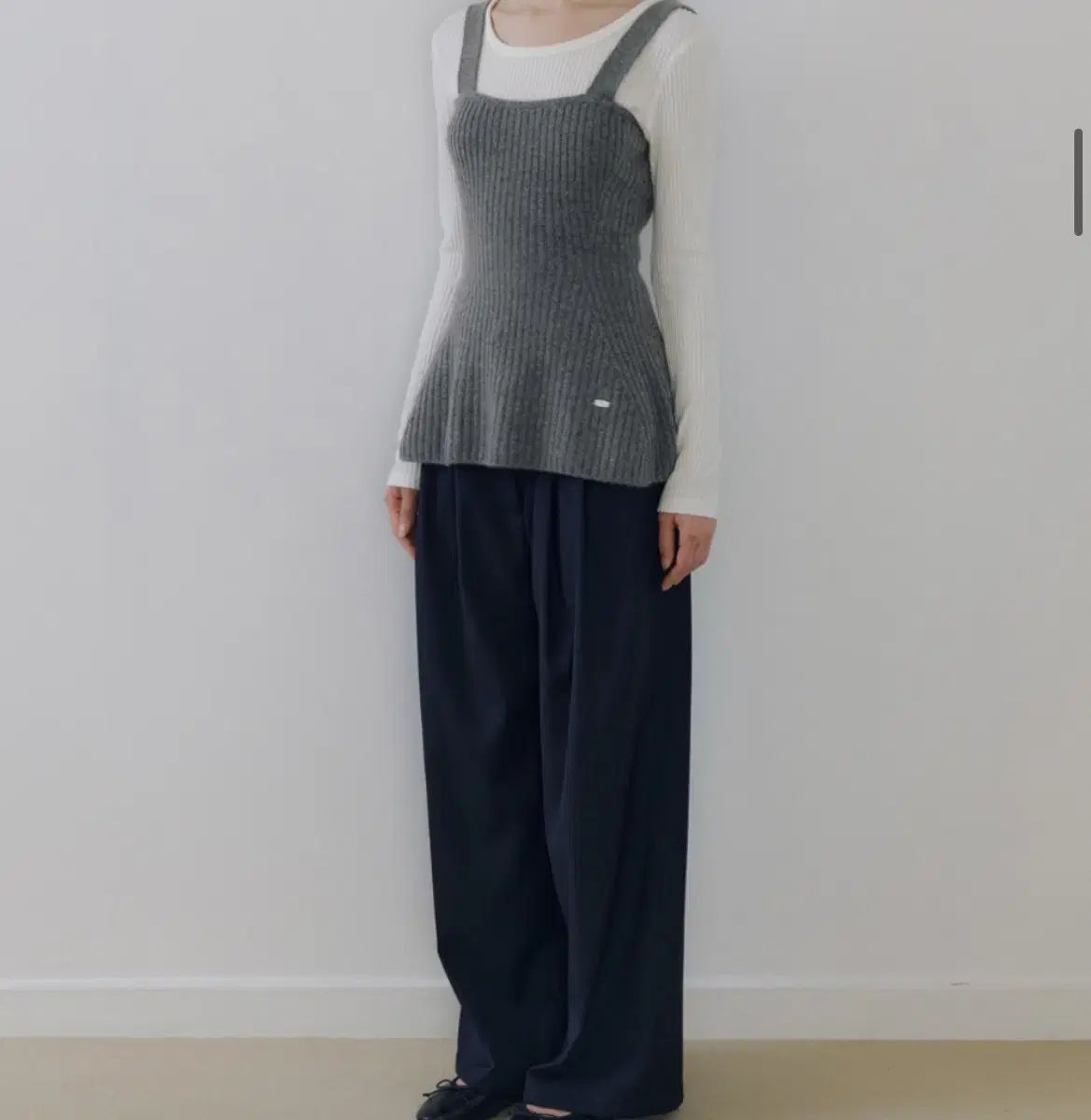 マグネットブルーアーカイブ ニットビスチェ グレー