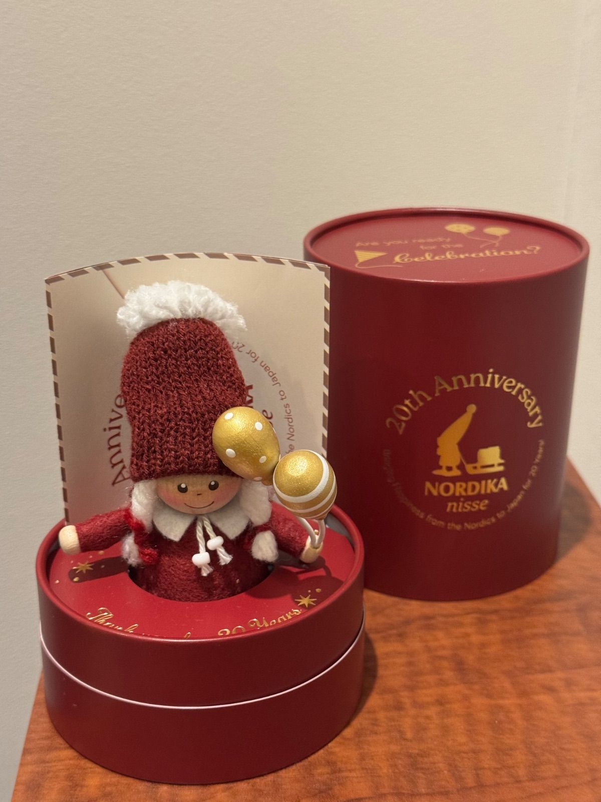 ノルディカ ニッセ 20 th celebration 風船を持った女の子