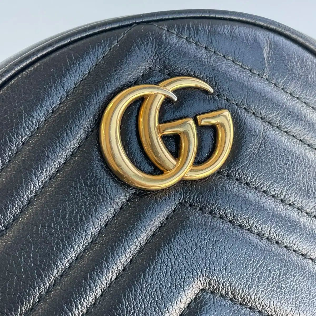  グッチ マーモント ラウンド タンバリン クロスバッグ メッセンジャーバッグ ショルダーバッグ