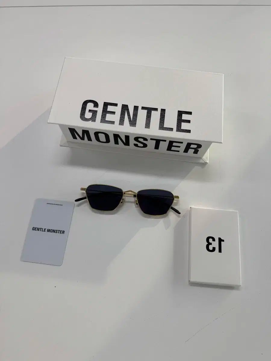 GENTLE MONSTER(ジェントルモンスター) サングラス クロムソーダ