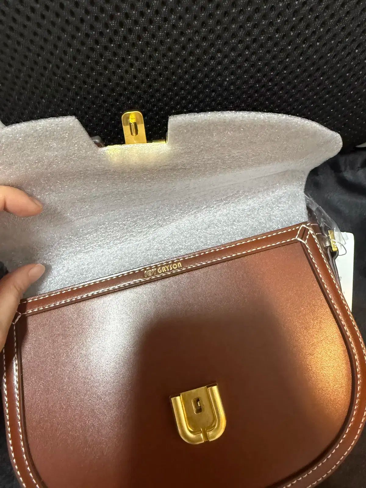 クロスボディーバッグ