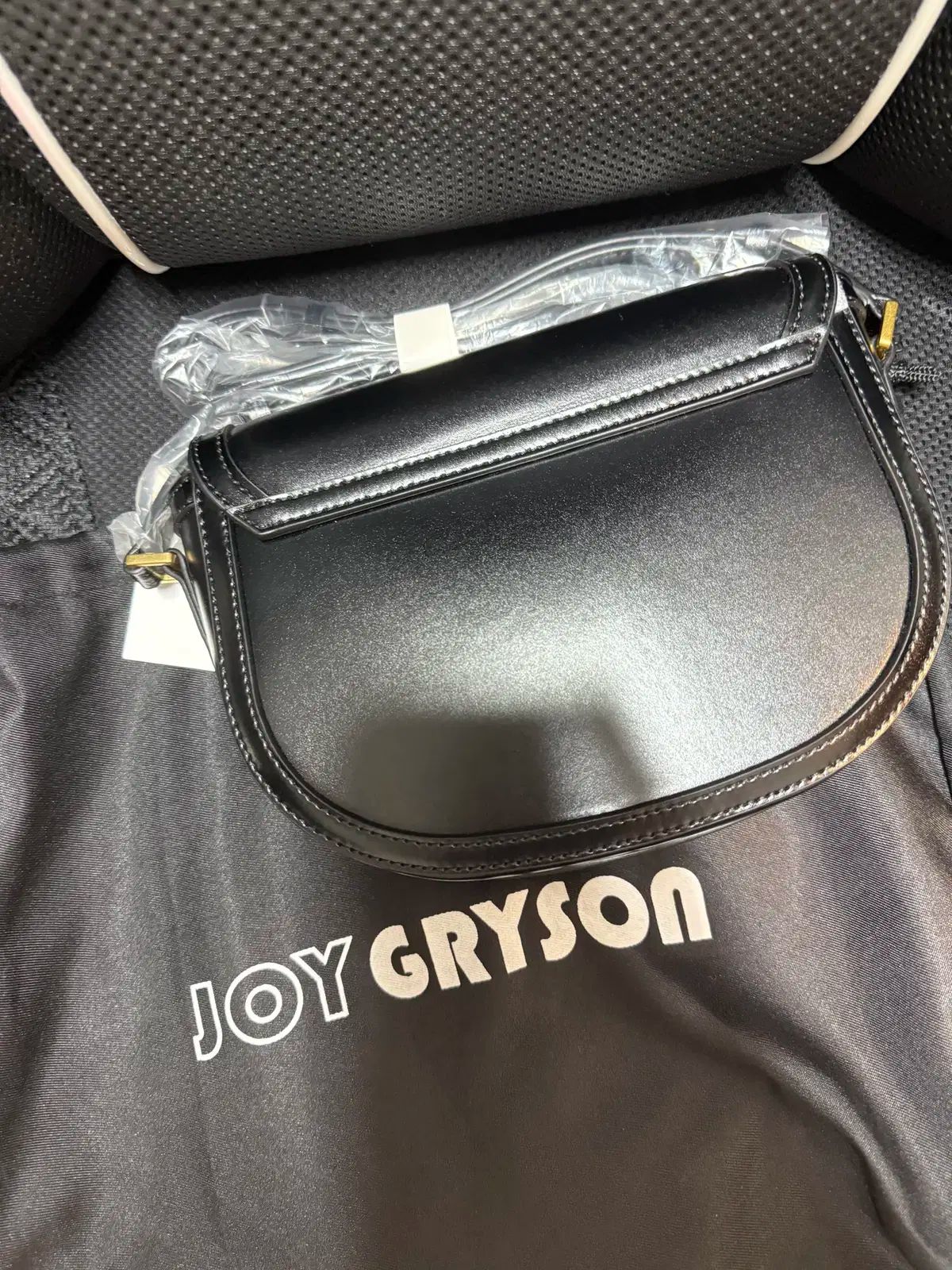 セレンディピティ クロスボディーバッグ