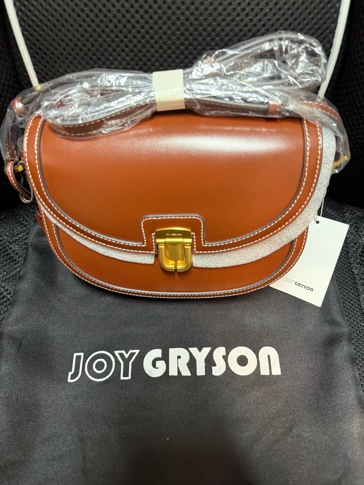 JOY GRYSON ジョイグライソン セレンディピティ クロスボディーバッグ ブラウン ブラック