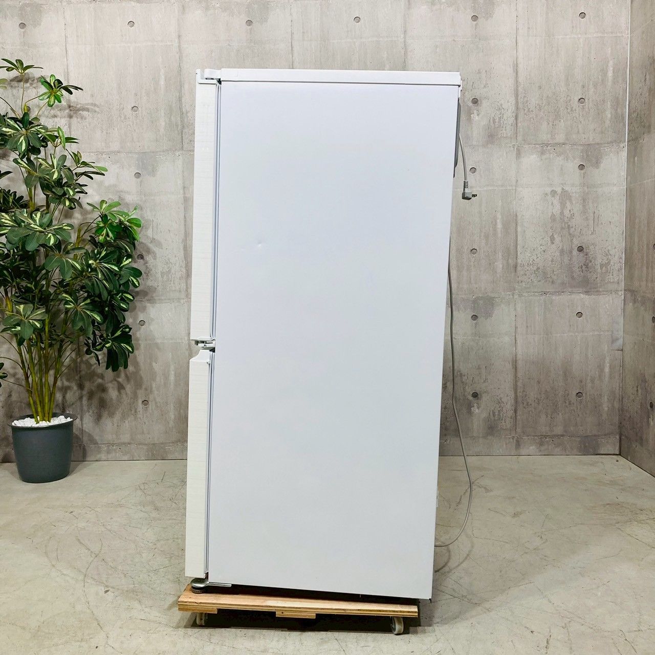 ♦️SHARP a4327 2ドア冷蔵庫 152L 2022年製 08♦️ - メルカリ