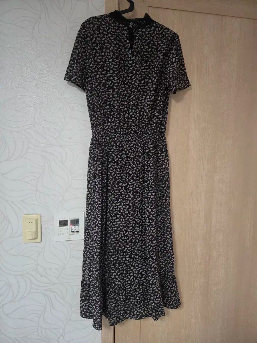  アッテヴァネッサ ブリューノ ONE PIECE 長袖 七分袖 その他