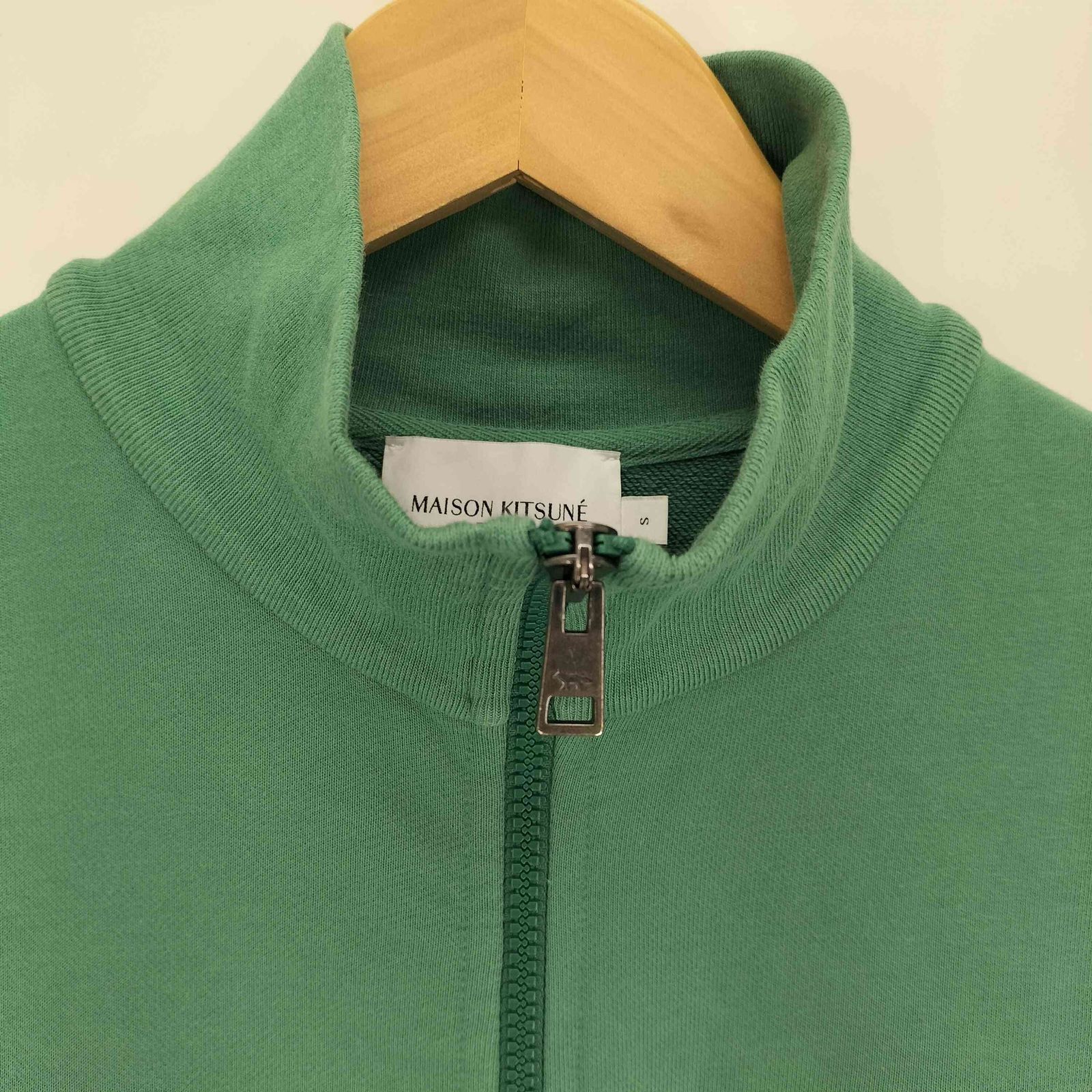 メゾンキツネ MAISON KITSUNE ロゴプリント コットン トラック