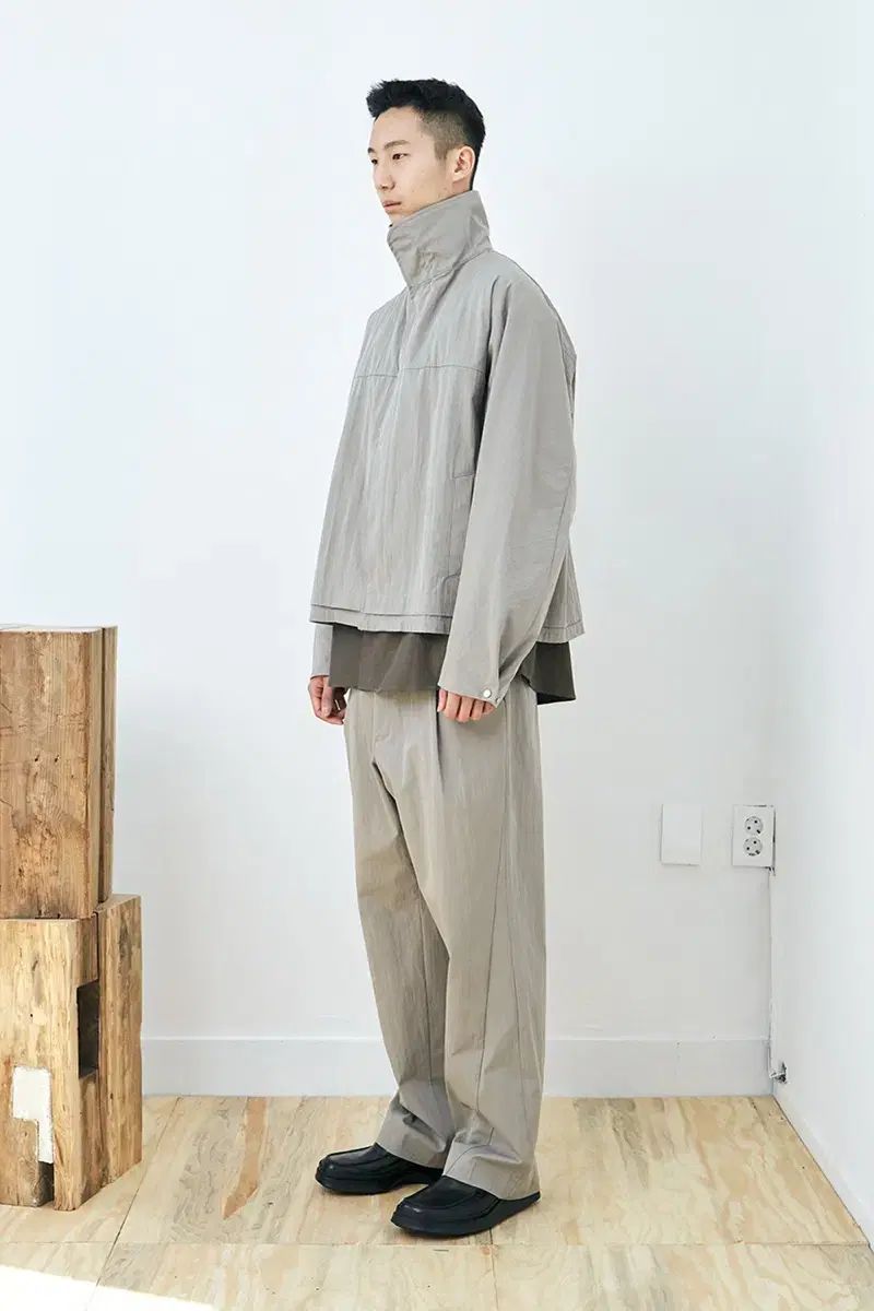 Hatchingroom triangle ワイドパンツ