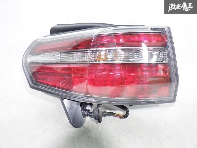 AZK10 純正 SAI サイ トヨタ 後期 KOITO 右 前期 テールライト Toyota