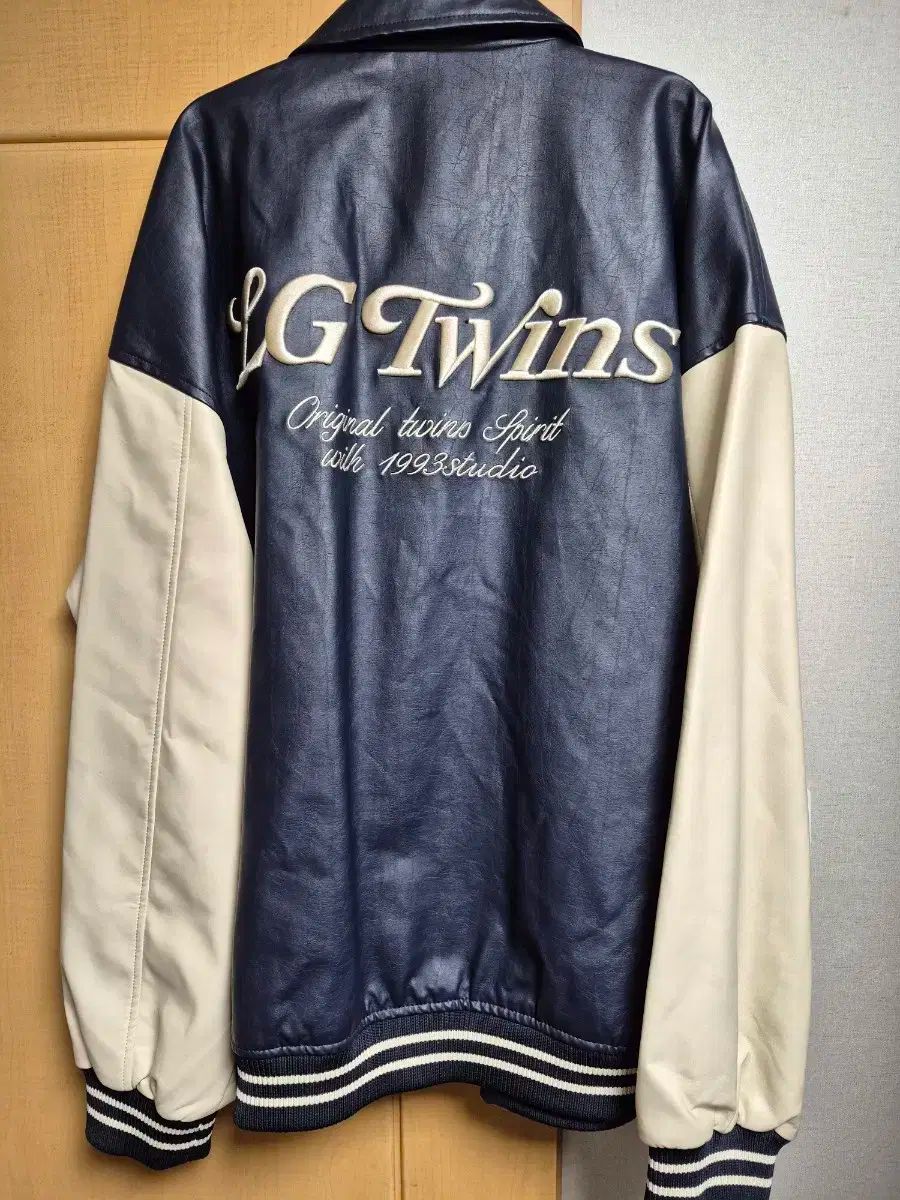 1993スタジオ LGツインズ スタジャン ネイビー Lサイズ