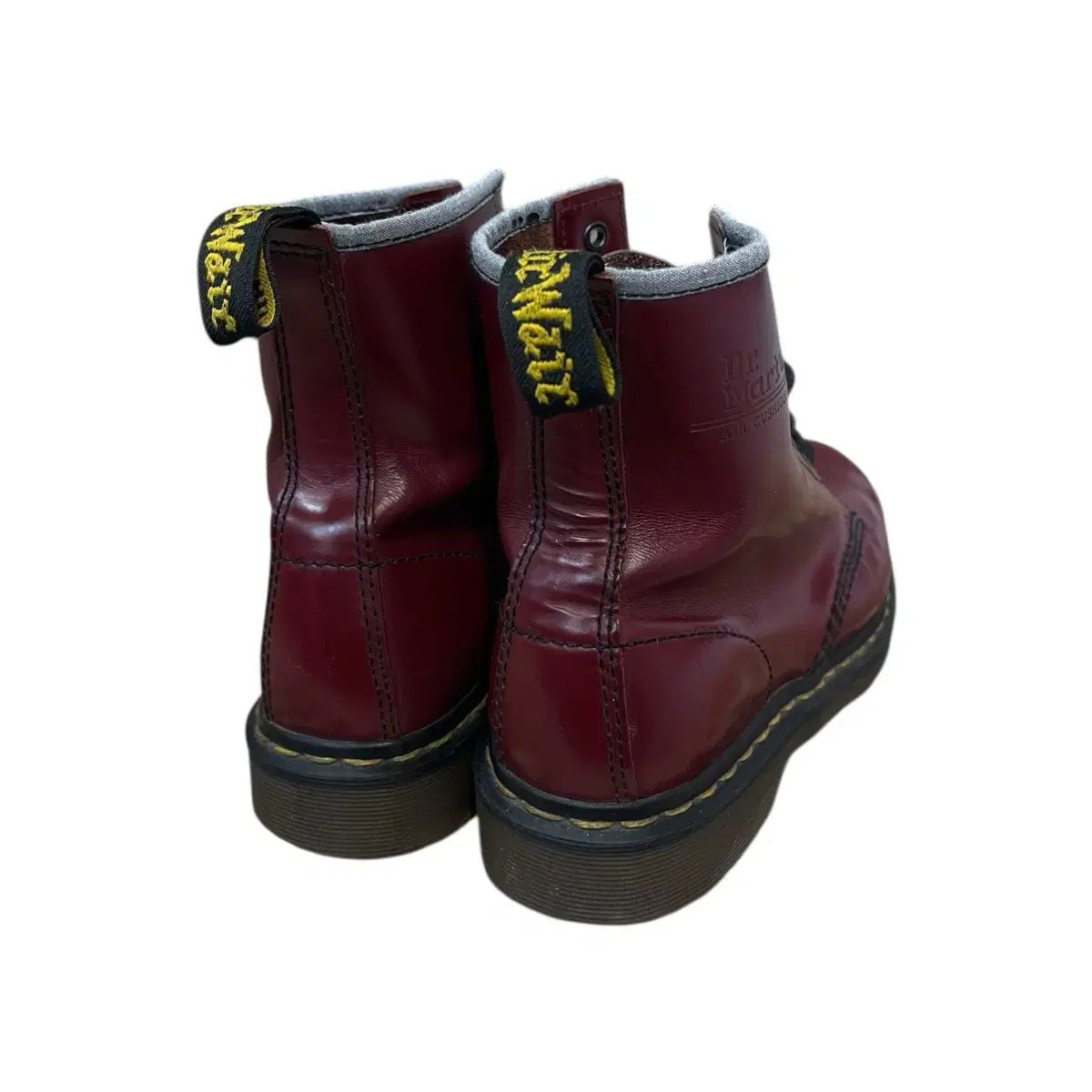 さくらんぼレッド