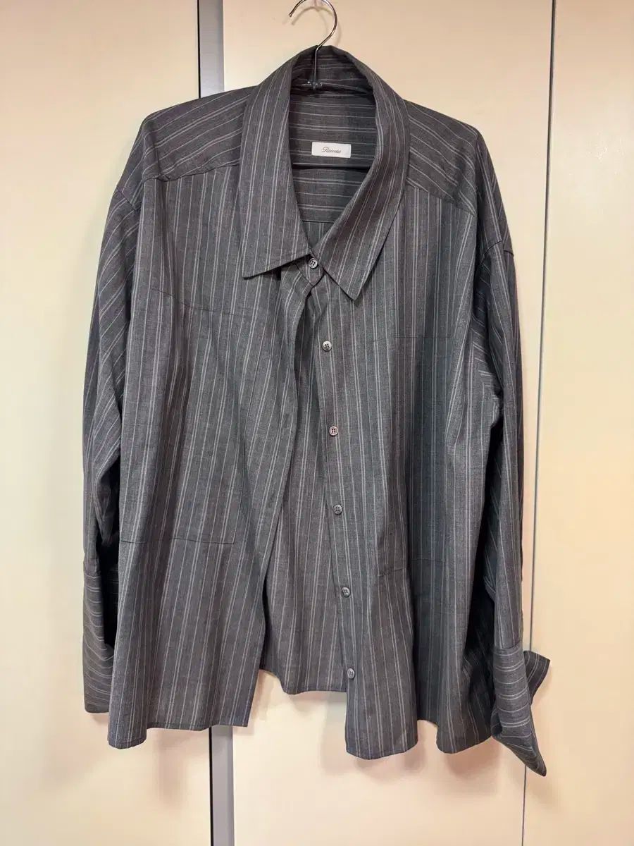 リボンリーフ クリップシャツ グレー