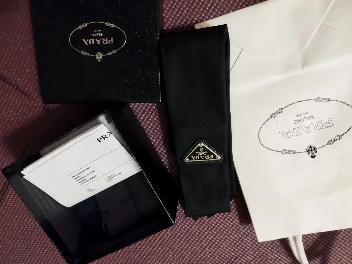 プラダ ギャバジン ナイロン ネクタイ