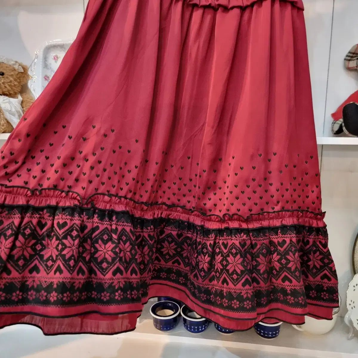 トラーララ レッド