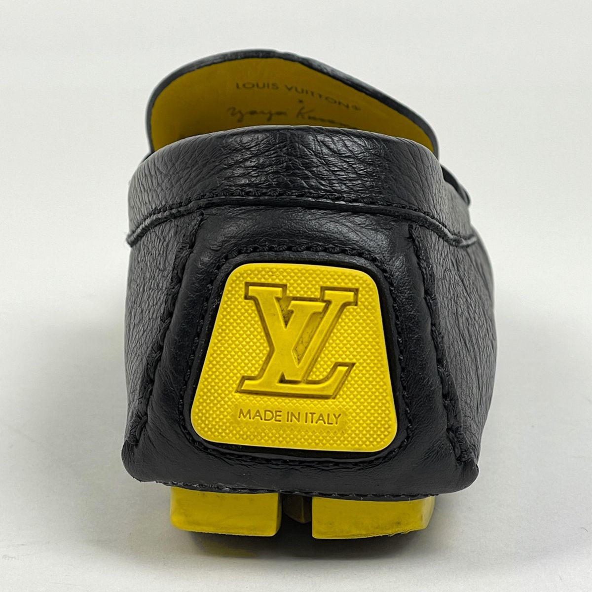 ローファー 草間彌生