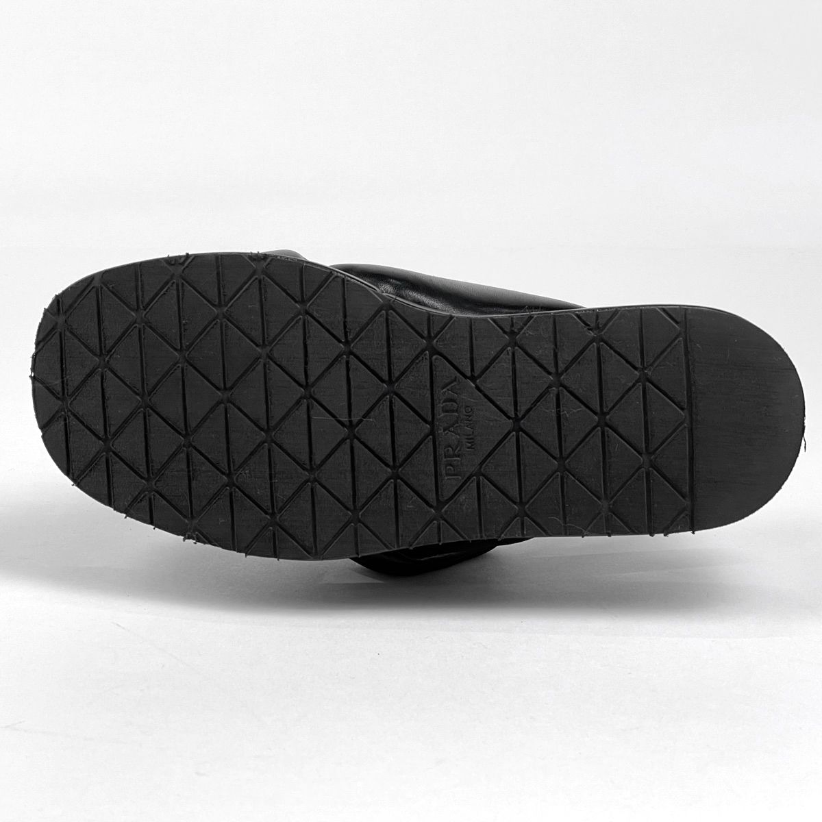 プラダ PRADA トライアングルロゴ サンダル ロゴプレート 厚底 靴 レザー ブラック レディース