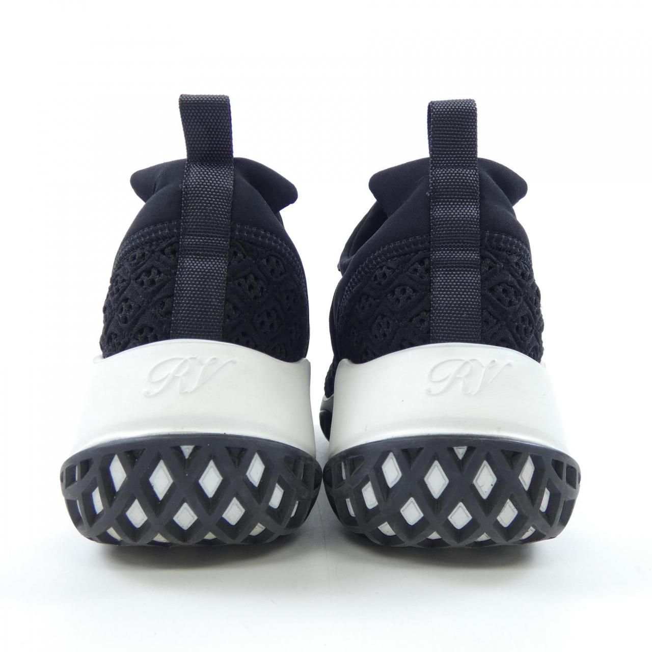 ロジェヴィヴィエ ROGER VIVIER ヴィヴ ラン ストラスバックル