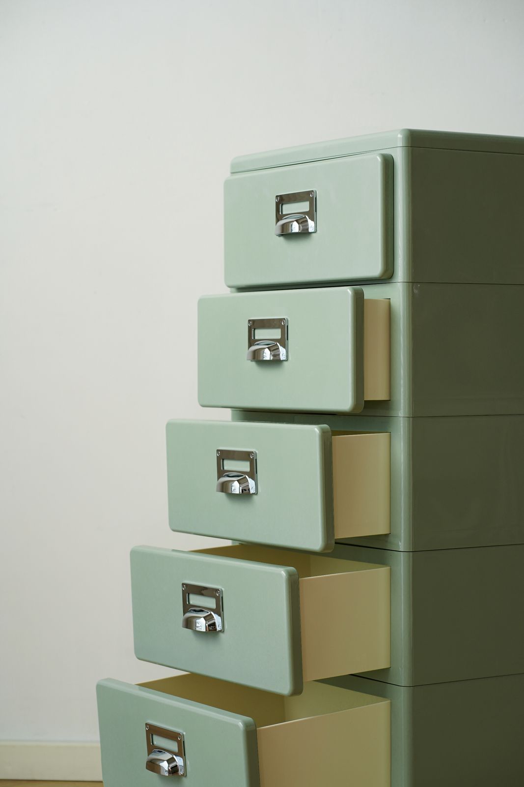 プラスチック 丈夫なABS素材