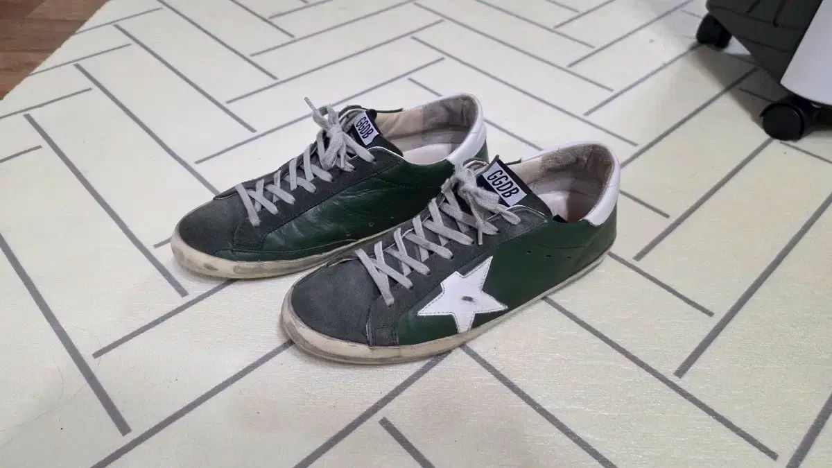 ゴールデングース スニーカー 41 265