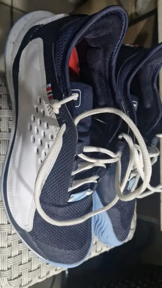 フィラ 몬도포르자