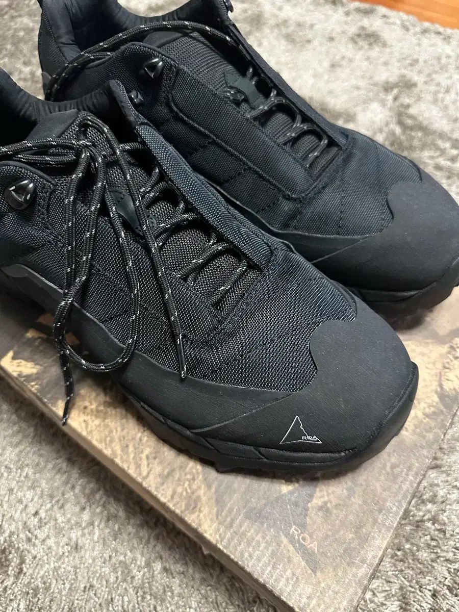 ロア ハイキング カタリーナ ブラック 44