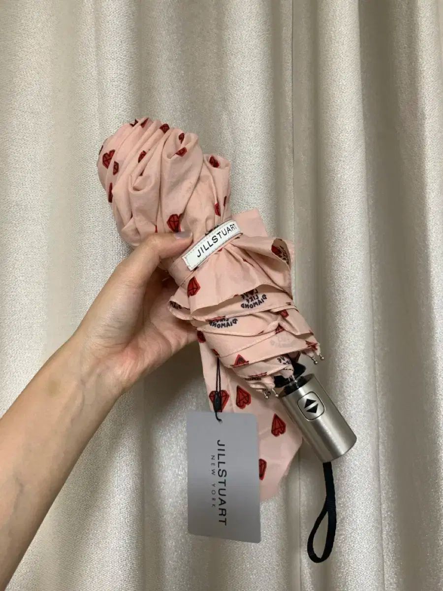 ジル スチュアート] ストライプフリル晴雨兼用パラソル(1段スライドショート) JILL STUART（ジル スチュアート）】ストライプフリル晴雨兼用 パラソル(折りたたみ傘)ブランド別,ライセンスブランド,JILLSTUART｜オーロラ オンラインストア 新品　ジルスチュアート 晴雨兼用1段スライドショート傘