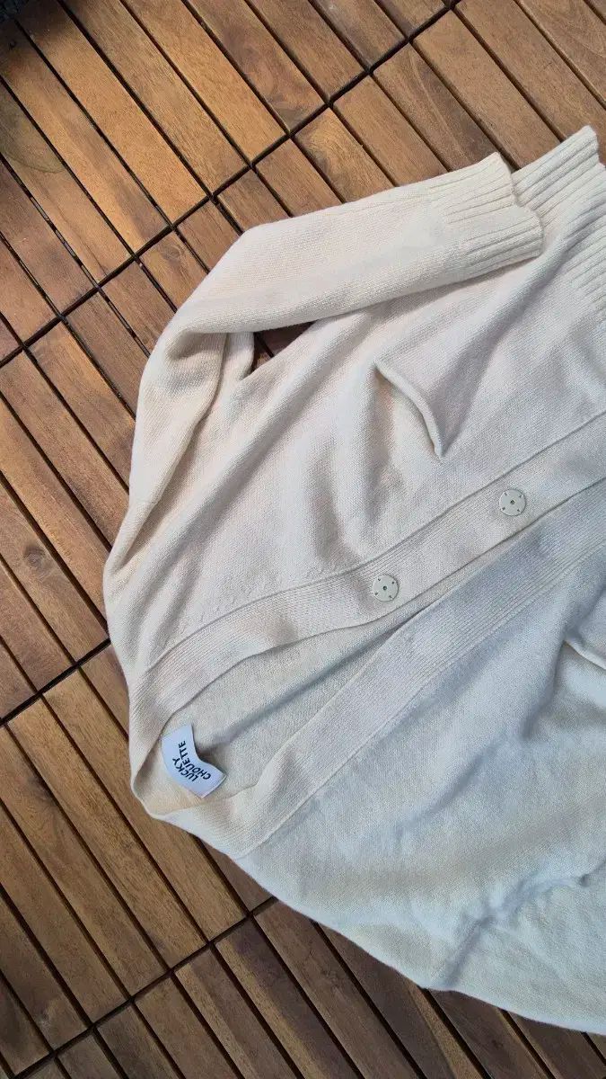 LUCKY CHOUETTE アイボリー カーディガン