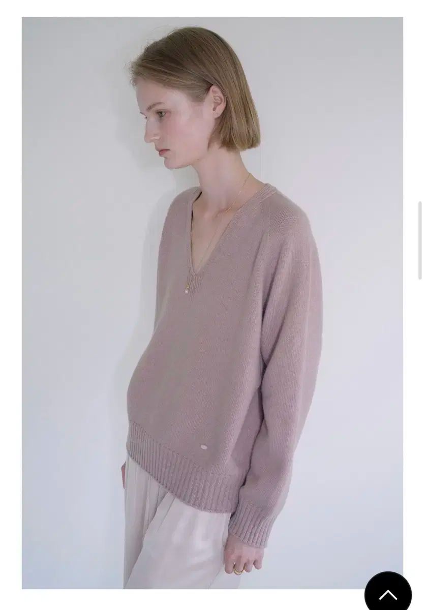 |OFベージュ ニット モブピンク