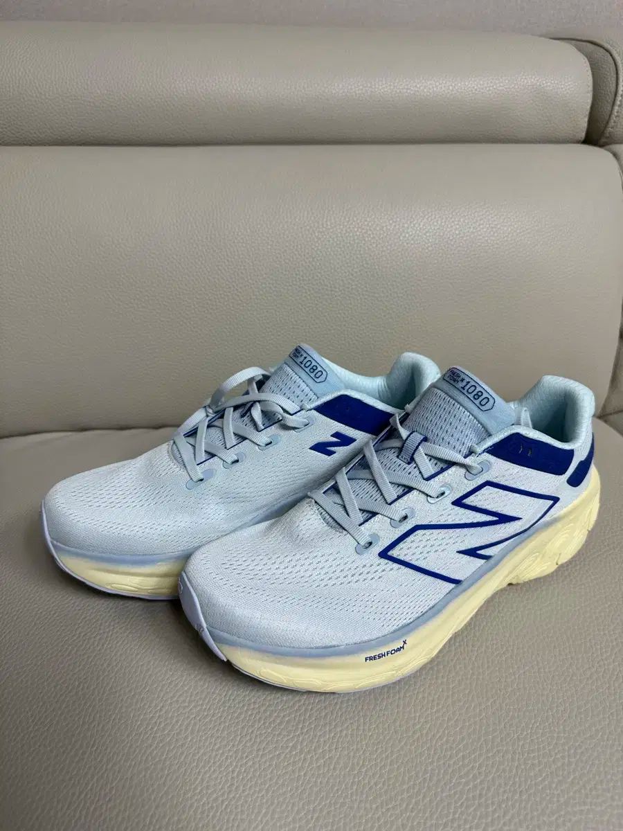 ニュー ンス ランニングシューズ 270 275