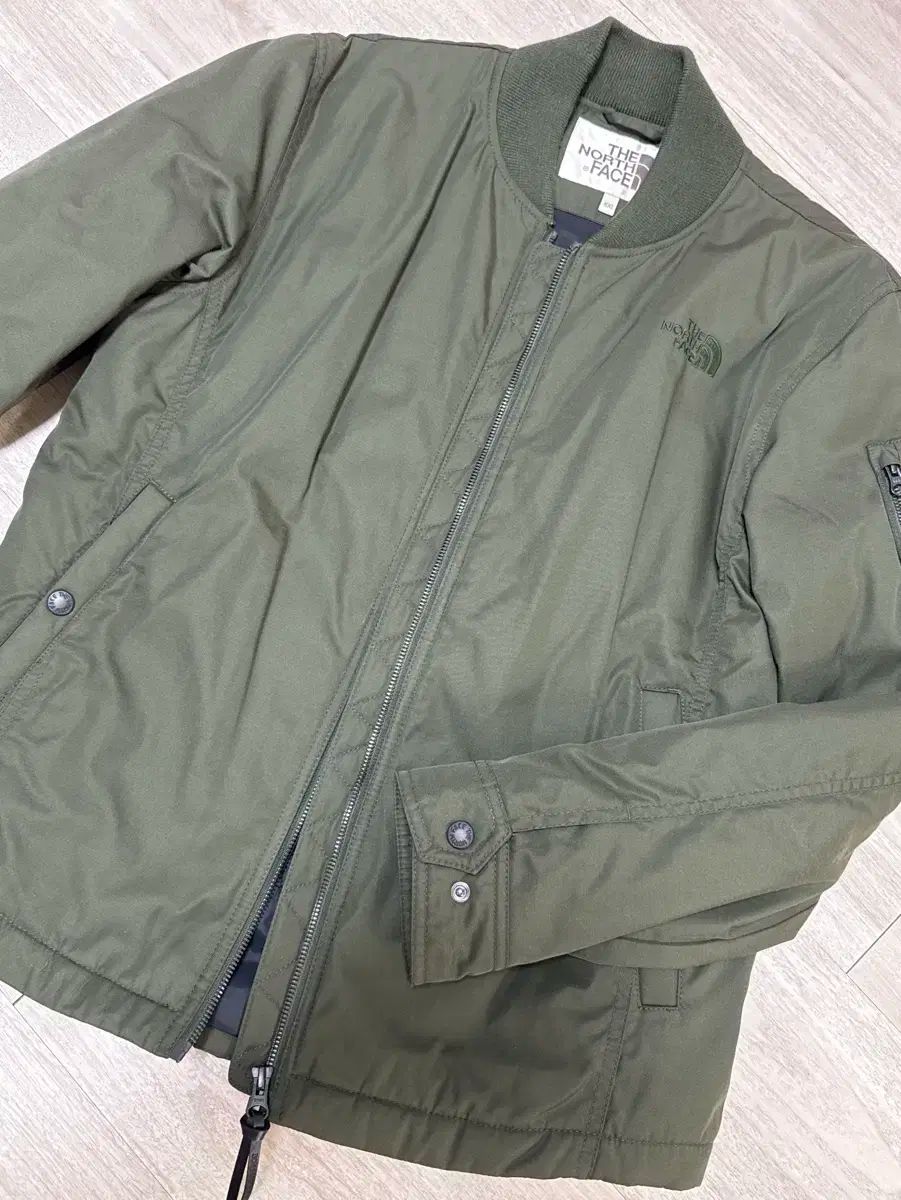 看護・介護用品 □カワムラ□車イス KA22-42SN 軽量型超々ジュラルミン