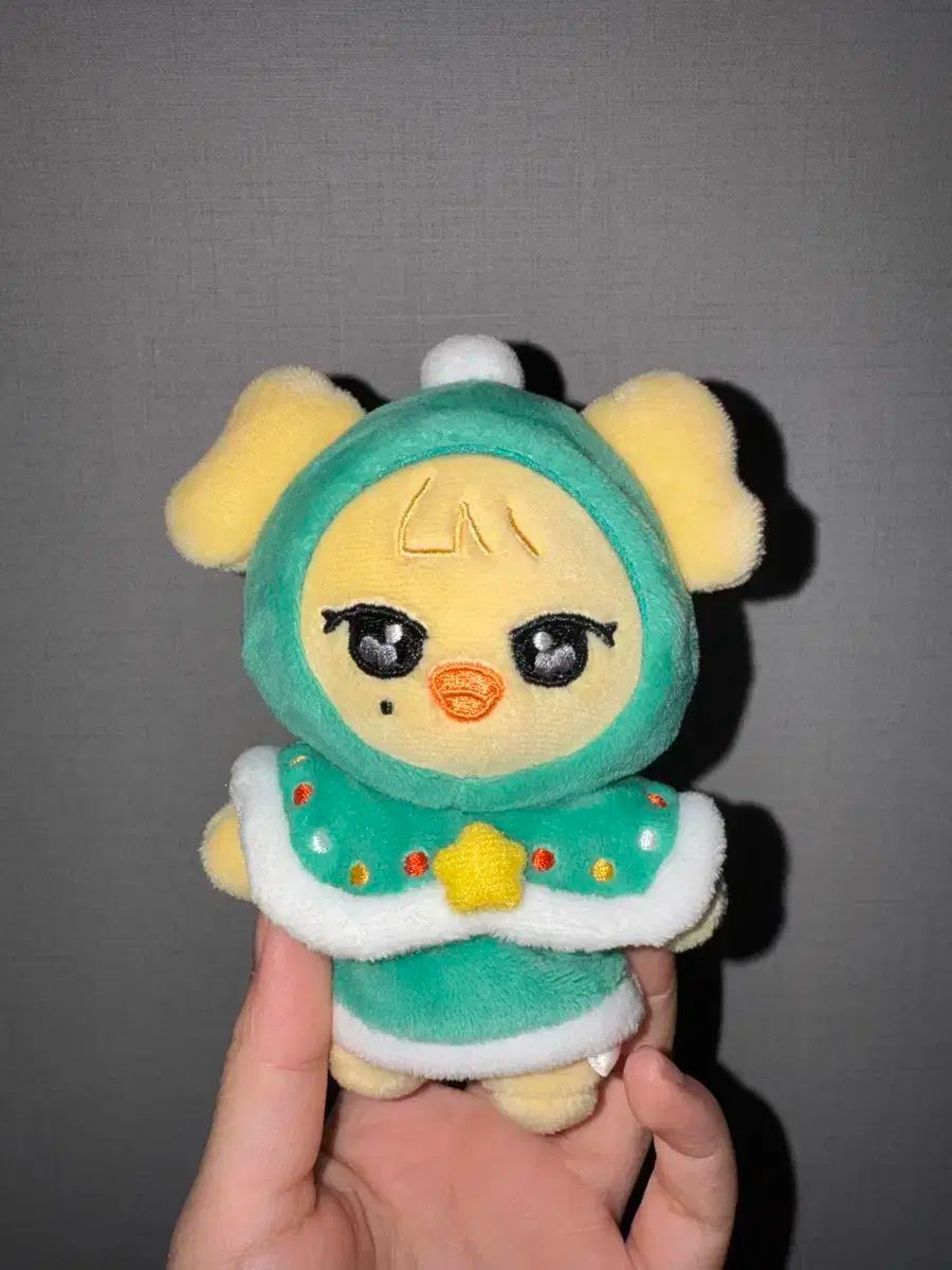 IVE公式キャラクター MINIVE フェイスクッション(NAORI) IVE レイ