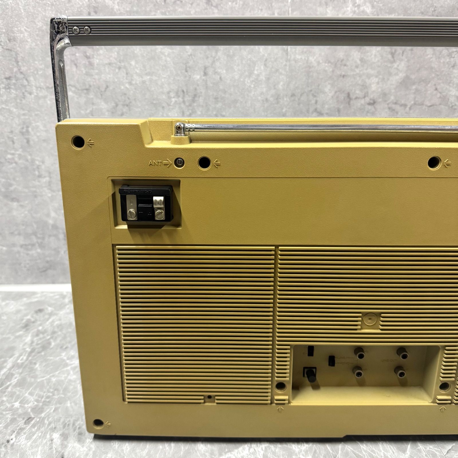 希少品　レトロ　SONY ソニー CFS-F5 ラジオ ラジカセ　ジャンク扱い 昭和の名機ここに！SONY ソニー CFS-F5｜昭和レトロラジカセ｜希少