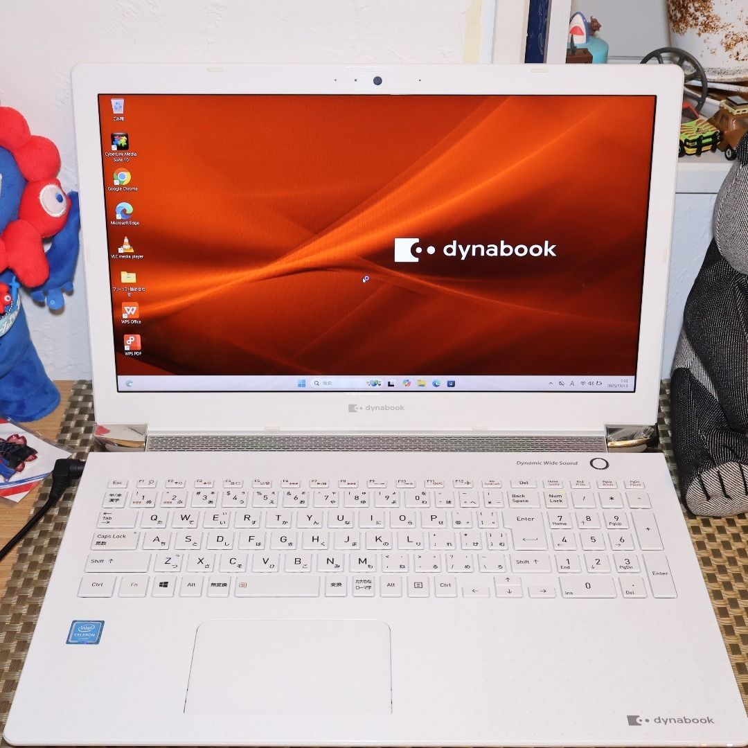 Win 11 白 8世代CPU メ8 G SSD DVD 無線 HDMI カメラ