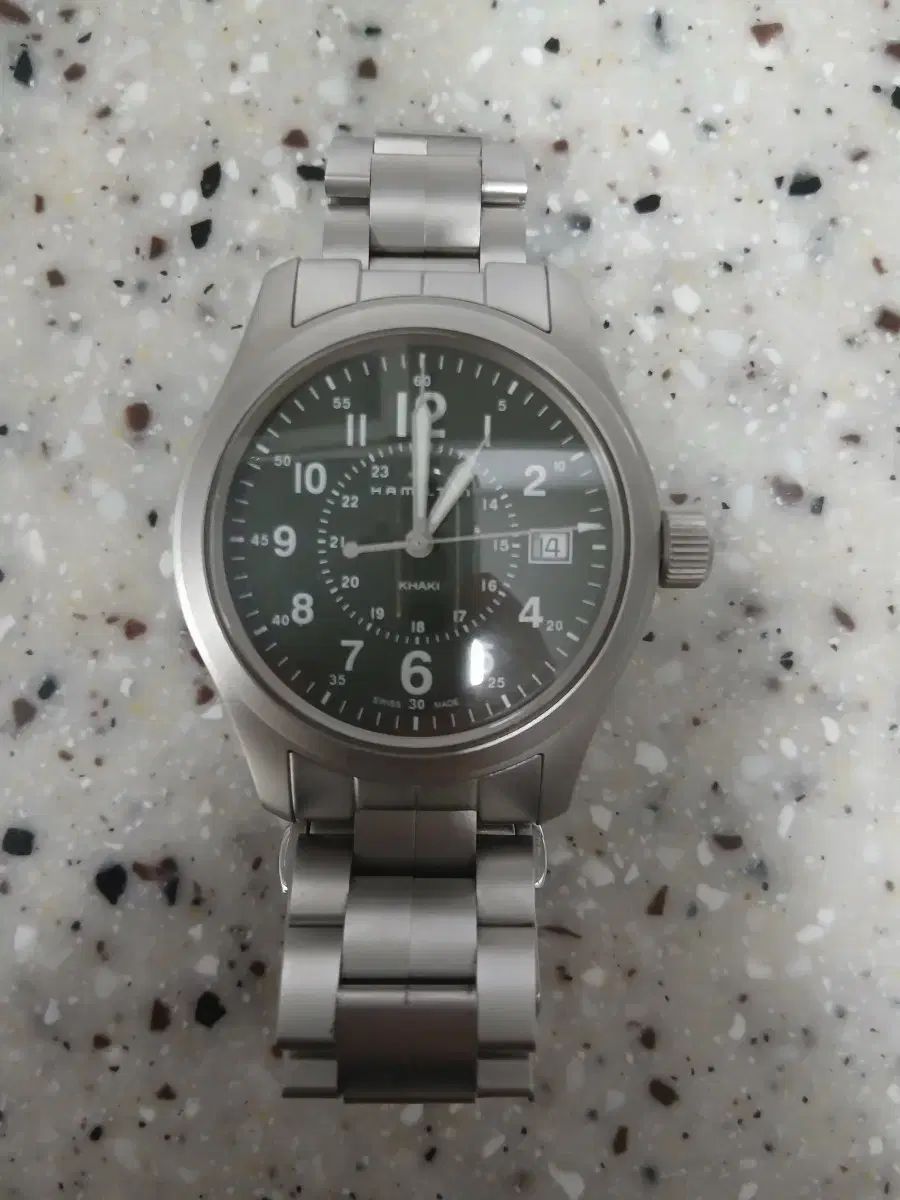 ハミルトン クオーツ カーキフィールド モデル