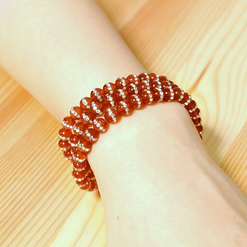 きらきら赤めのう3連ブレス ハッピー 幸運カード付き